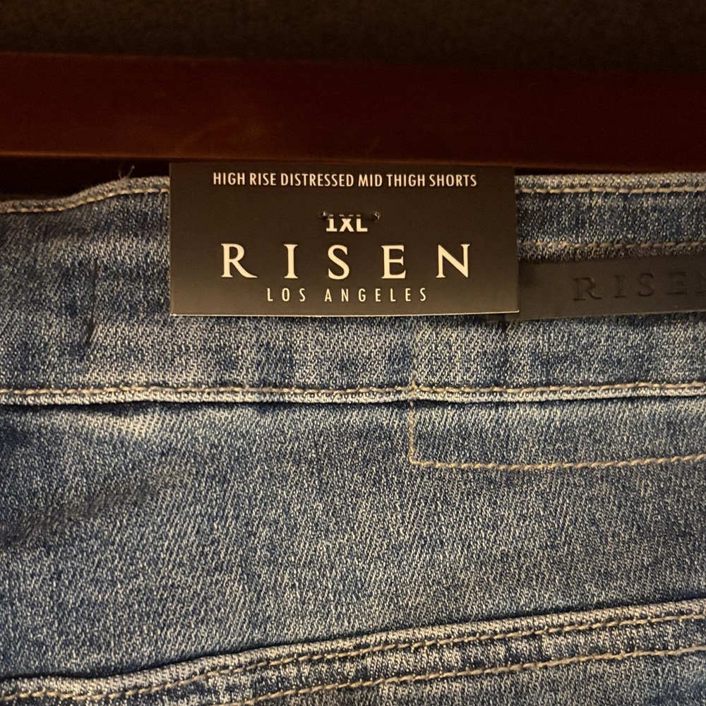 Risen Women's Frayed Hem Denim Shorts - Dark Blue - Picture 3 of 4